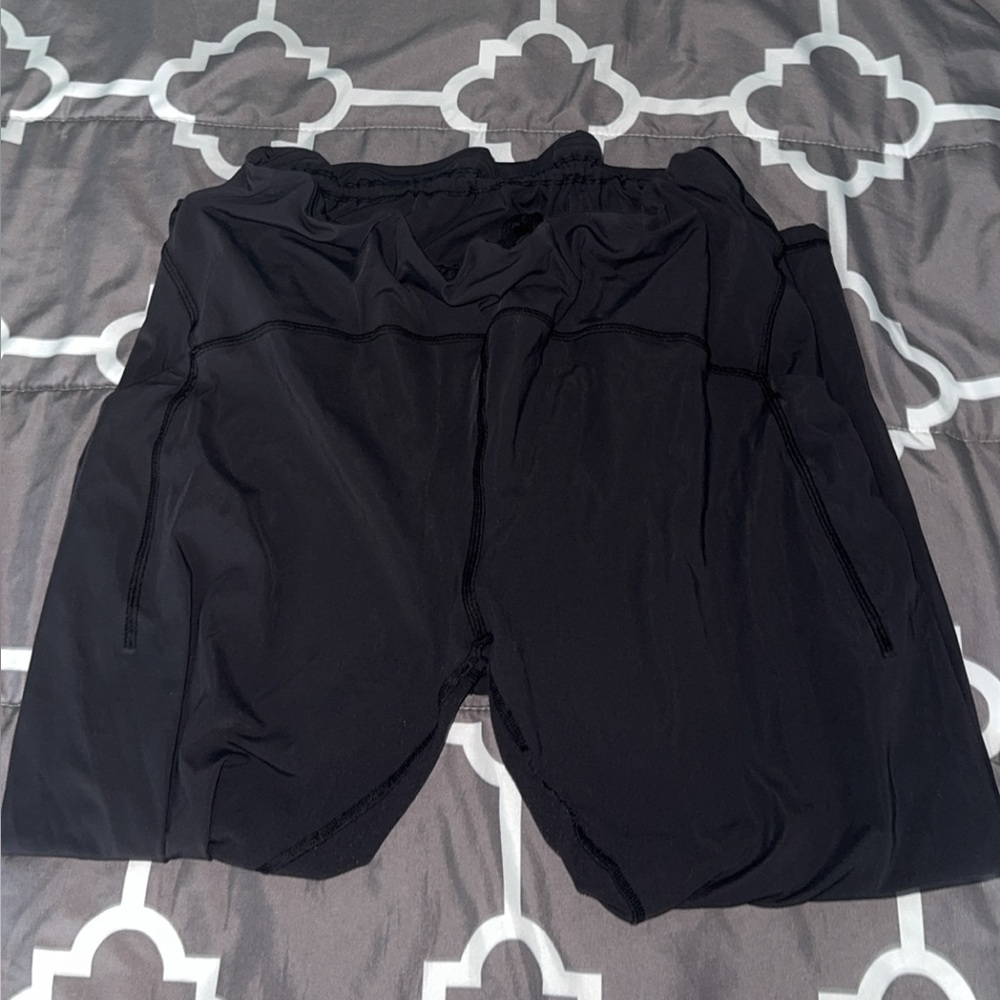 Lululemon black leggings